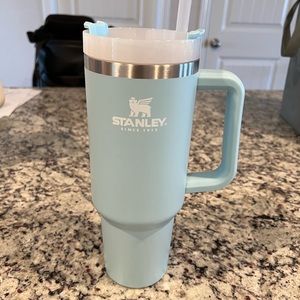 Aqua blue 40 oz Stanley